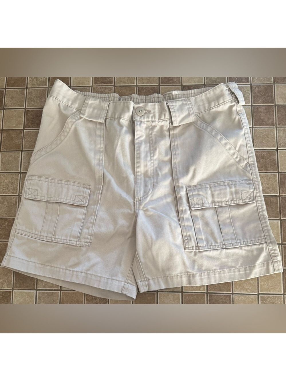 Men’s Weekender Cargo Shorts Size 34